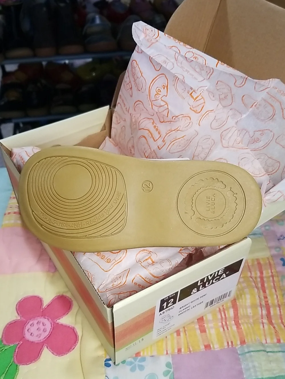 New Livie & Luca White Leather Perforated Flower Mary Janes Size 12 NIB